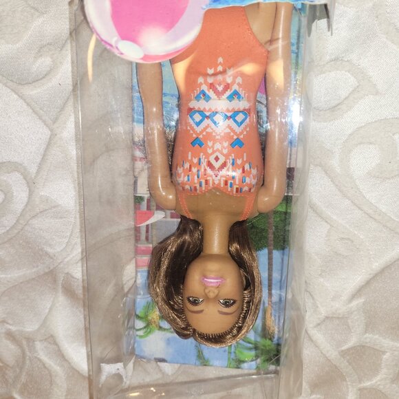 Gift with Barbie Purchase! 2015 swimming Barbie - Picture 12 of 16